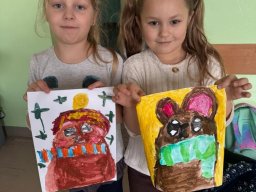 Rok szkolny 2024-2025 - 034 - DzieΣ Pluszowego Misia w naszej ÿwietlicy szkolnej